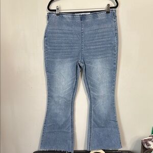 Tinseltown Pull-on Flare Jeans Light Wash Size XL Boho Festival Western